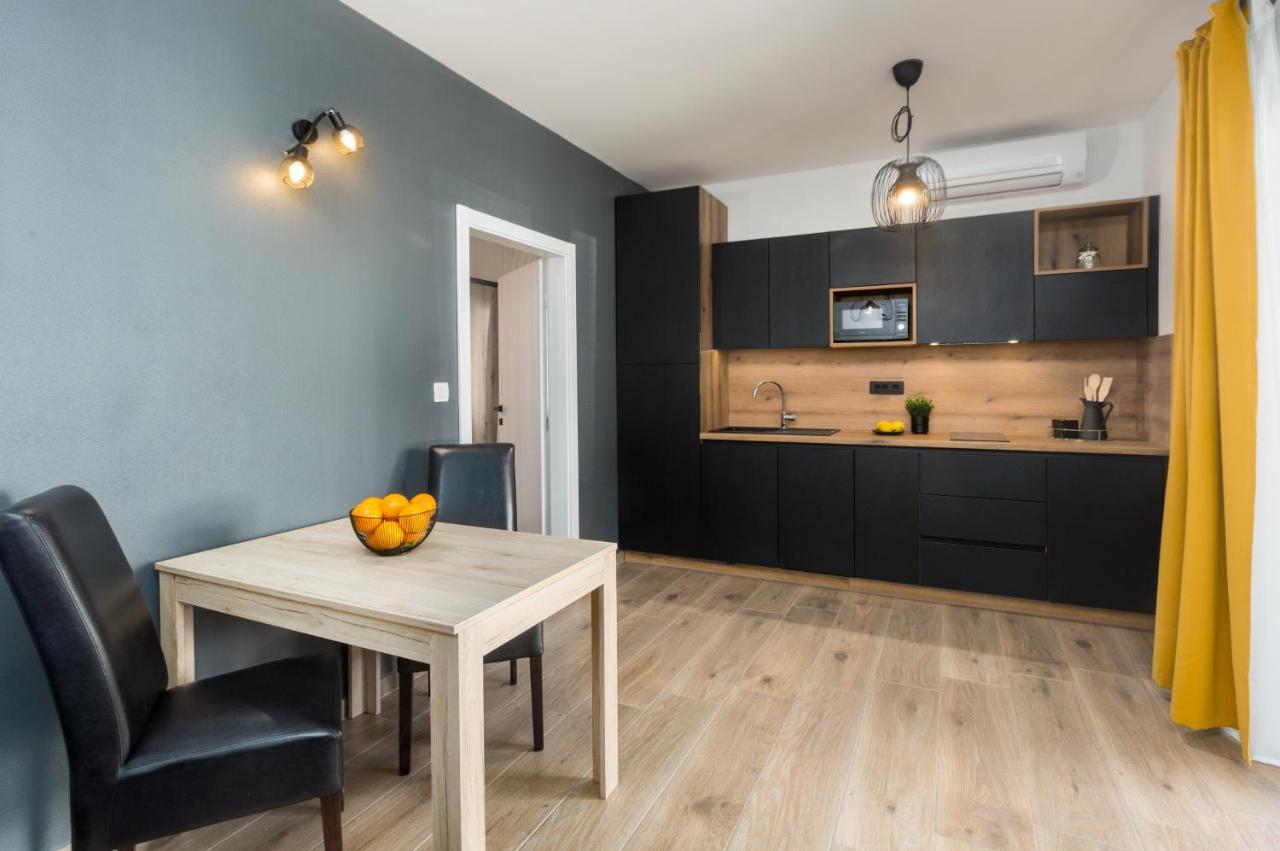 Apartments Residence Radovan 1 포레치 외부 사진