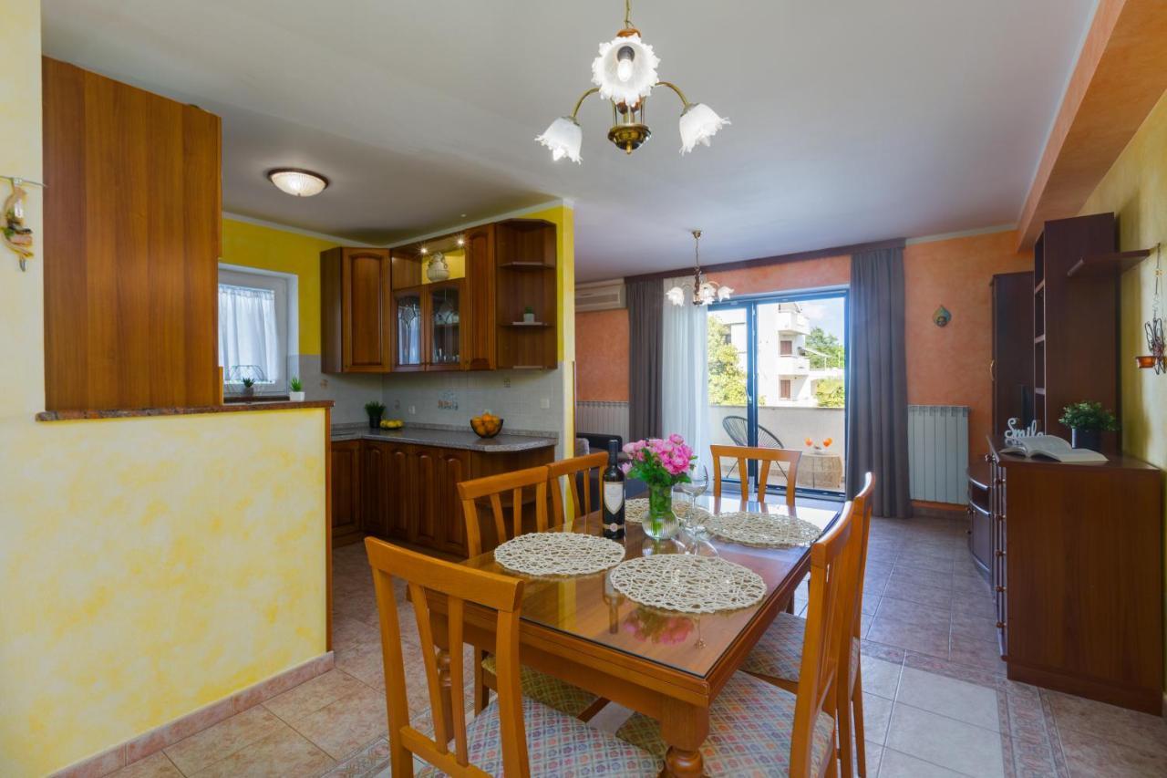 Apartments Residence Radovan 1 포레치 외부 사진