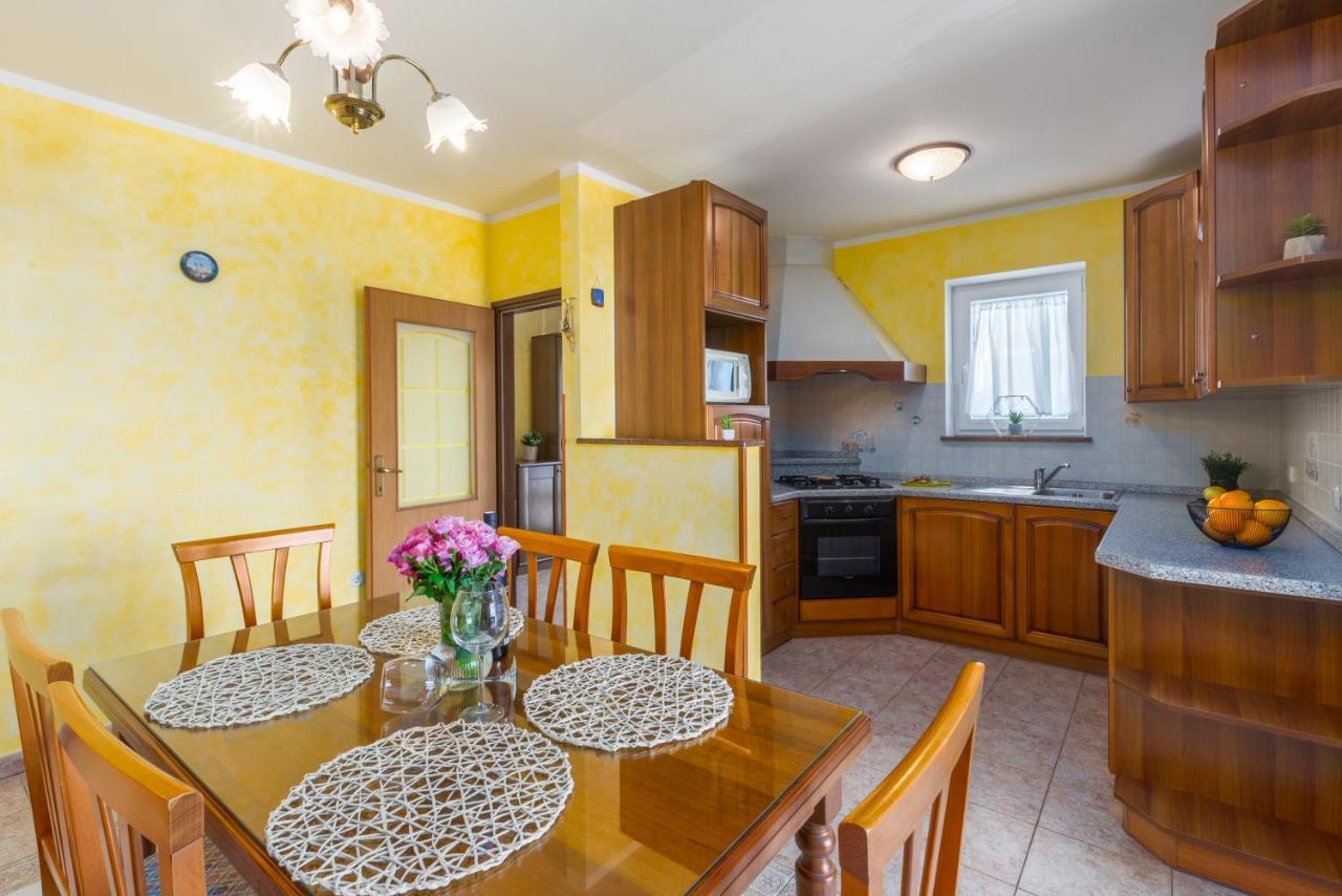 Apartments Residence Radovan 1 포레치 외부 사진